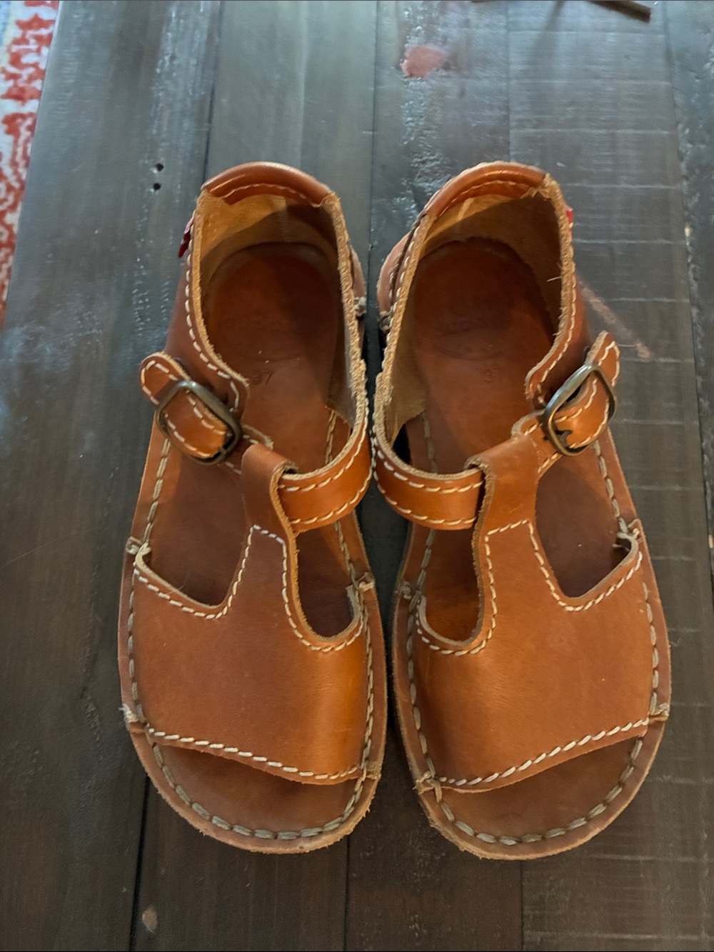 Duckfeet Brown Leather T-Strap Sandals with Buckle